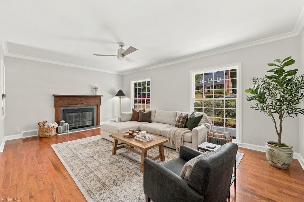 1007 Wellington Street Property Photo 11