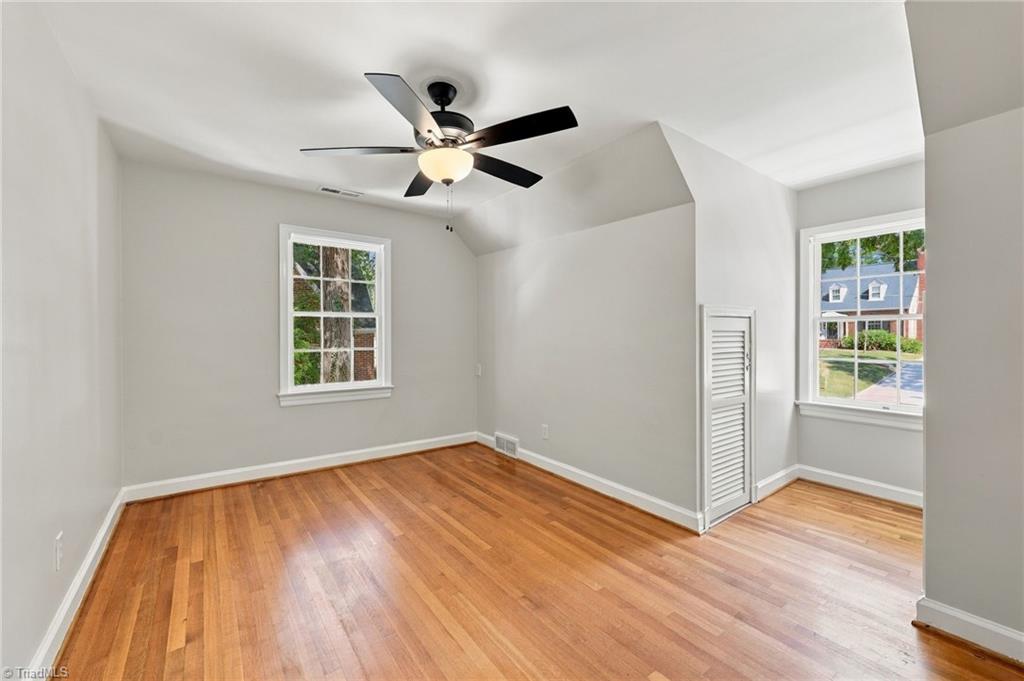 1007 Wellington Street Property Photo 19