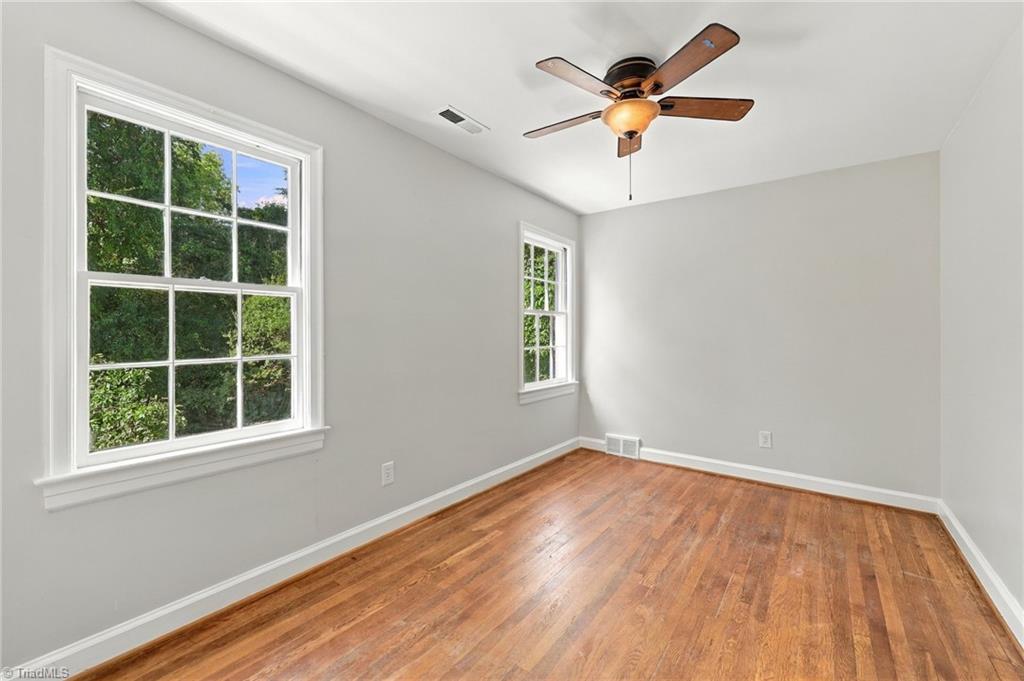 1007 Wellington Street Property Photo 20