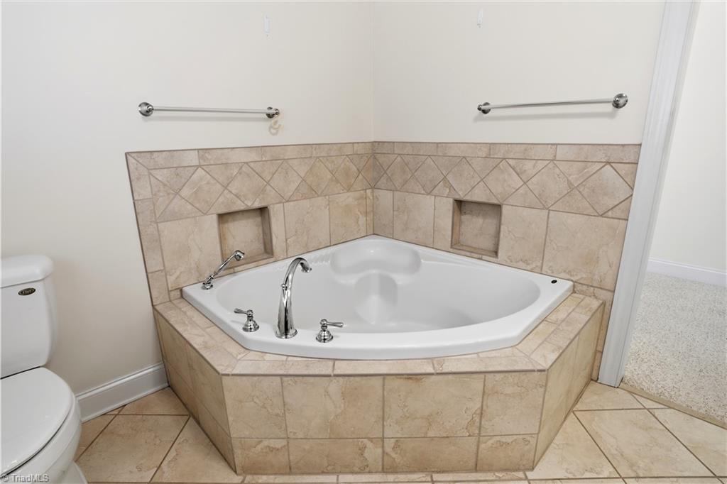 174 Carillon Drive Property Photo 27