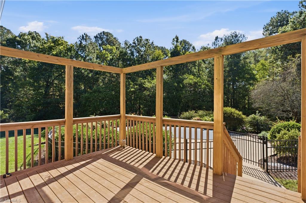 174 Carillon Drive Property Photo 43