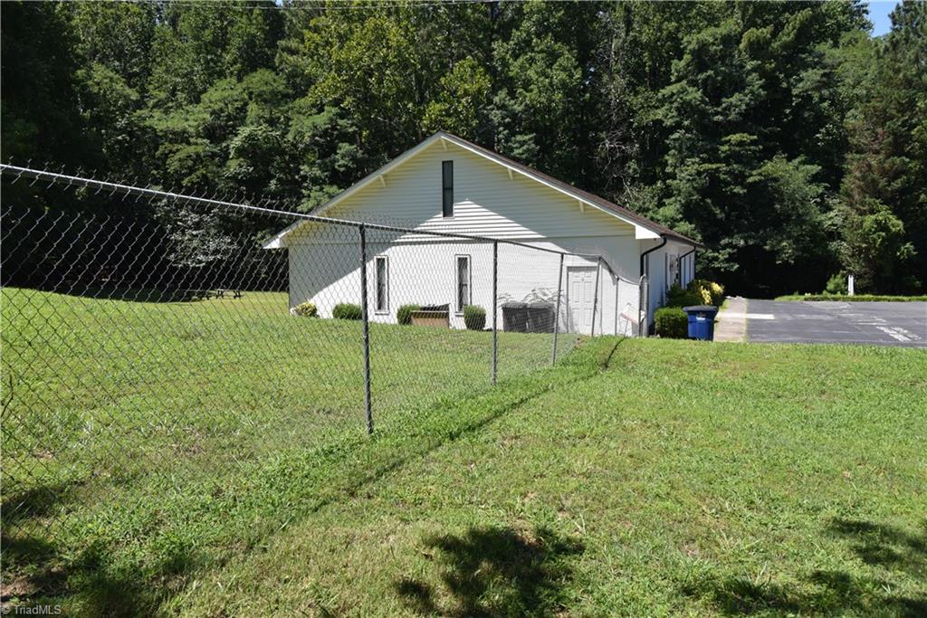 1355 Peachtree Street Property Photo 4