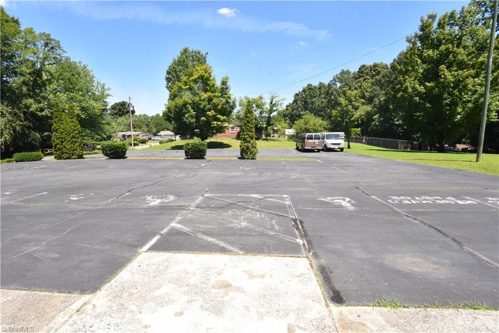 1355 Peachtree Street Property Photo 27