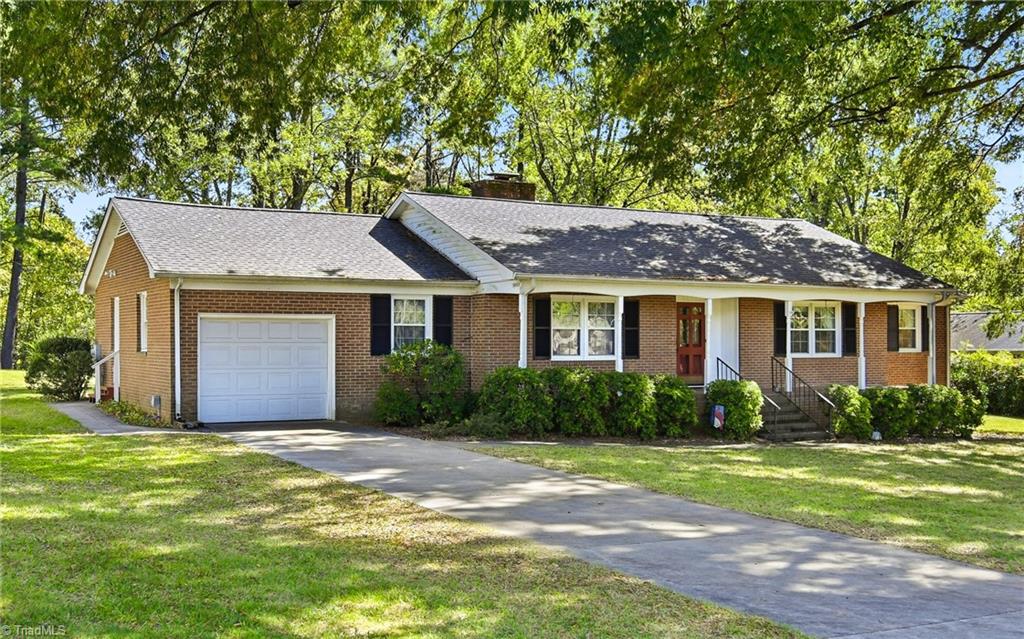707 Fairidge Drive Property Photo 1