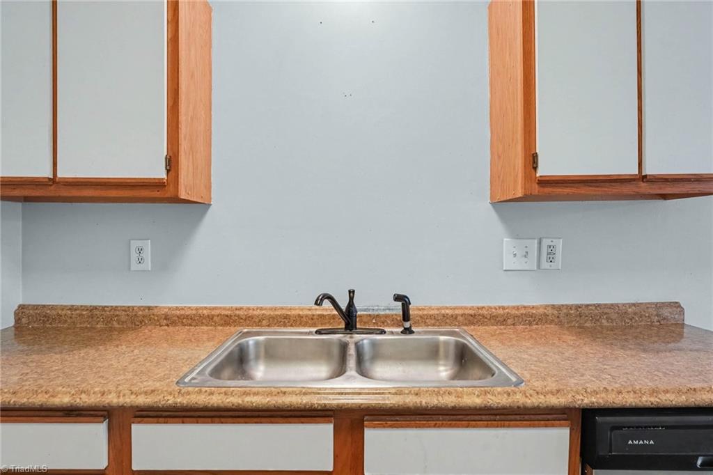 2525 Stratford Crossing Drive Property Photo 18