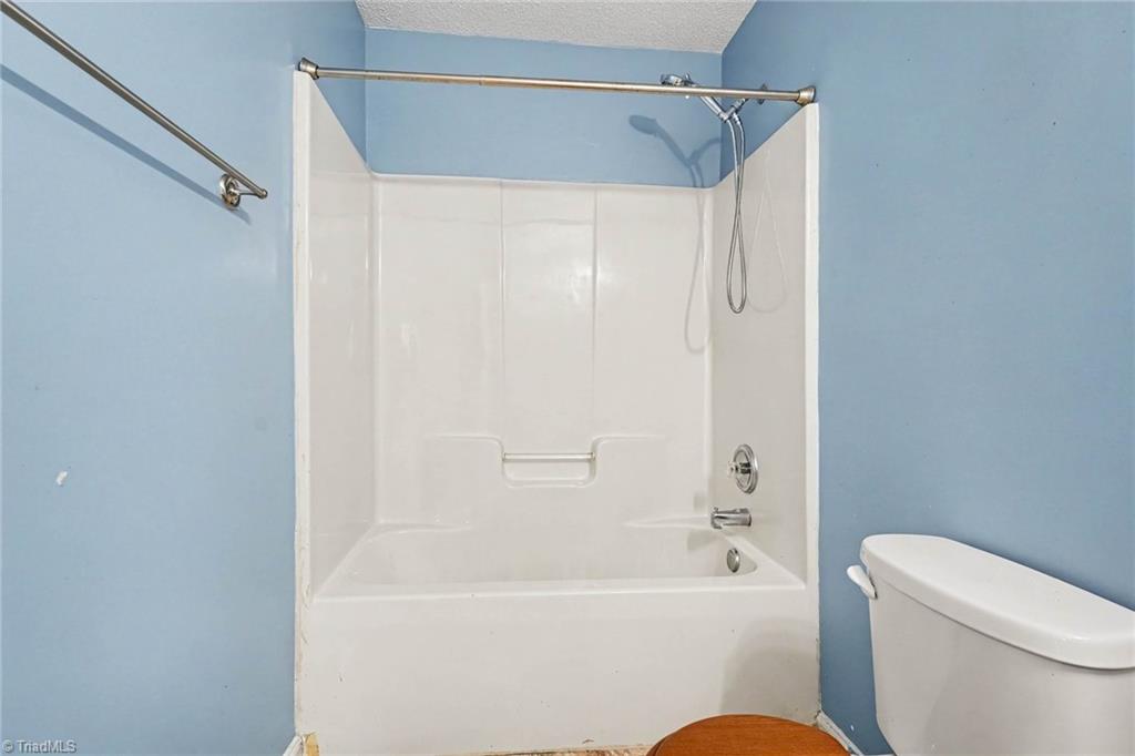 2525 Stratford Crossing Drive Property Photo 25