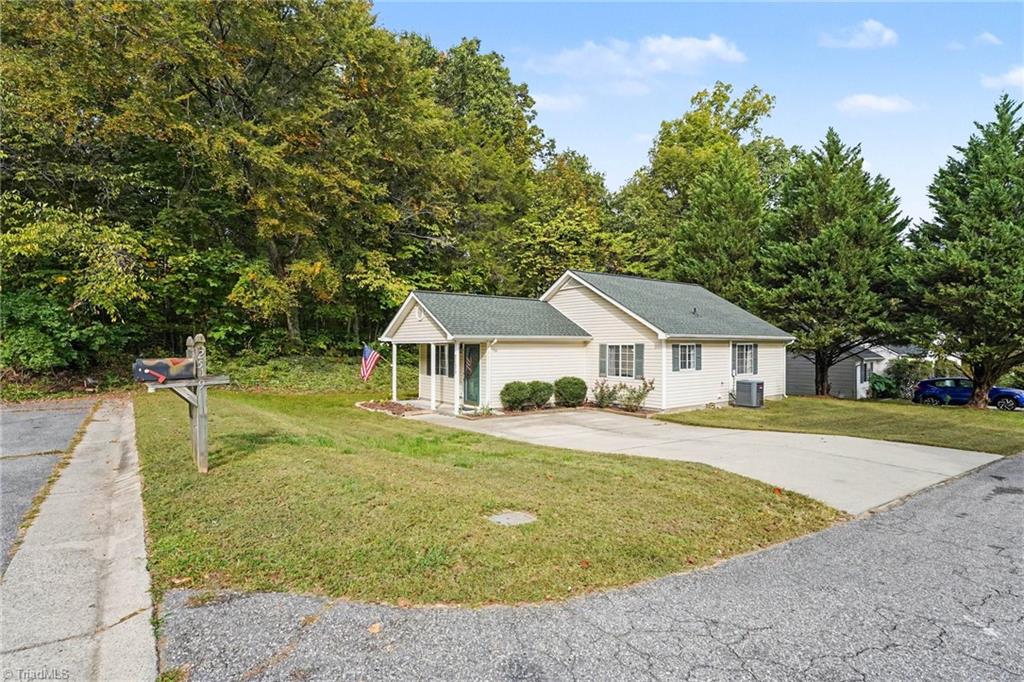 2525 Stratford Crossing Drive Property Photo 44