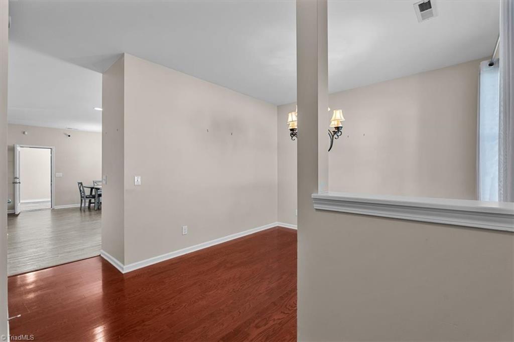 4604 Meadowside Terrace Property Photo 4
