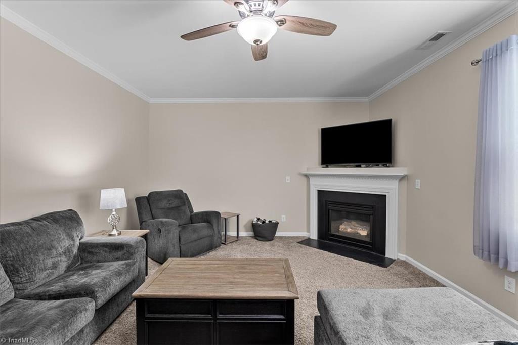 4604 Meadowside Terrace Property Photo 6