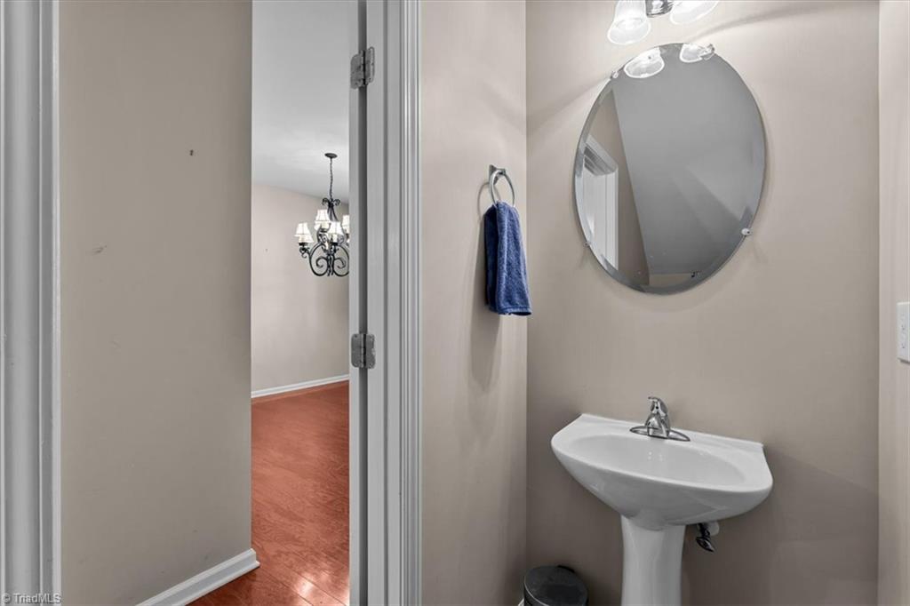 4604 Meadowside Terrace Property Photo 23