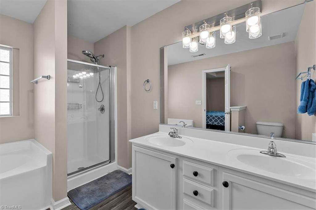 4604 Meadowside Terrace Property Photo 33