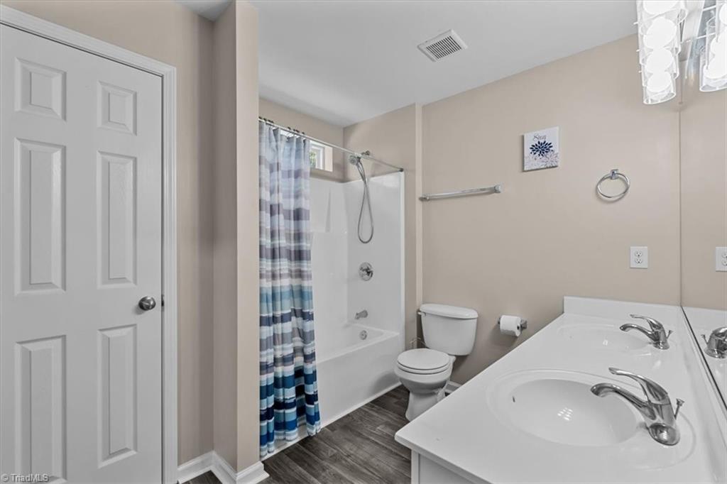 4604 Meadowside Terrace Property Photo 38