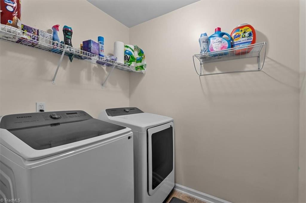 4604 Meadowside Terrace Property Photo 46