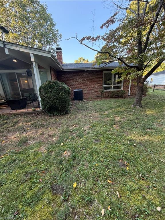 210 Devonway Street Property Photo 10