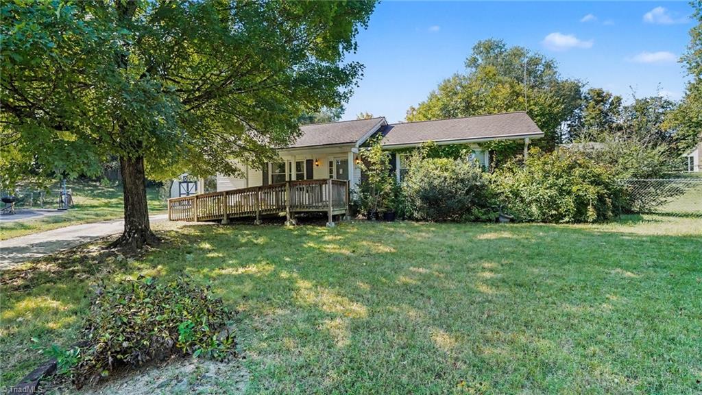 1240 Castlegate Court Property Photo 1