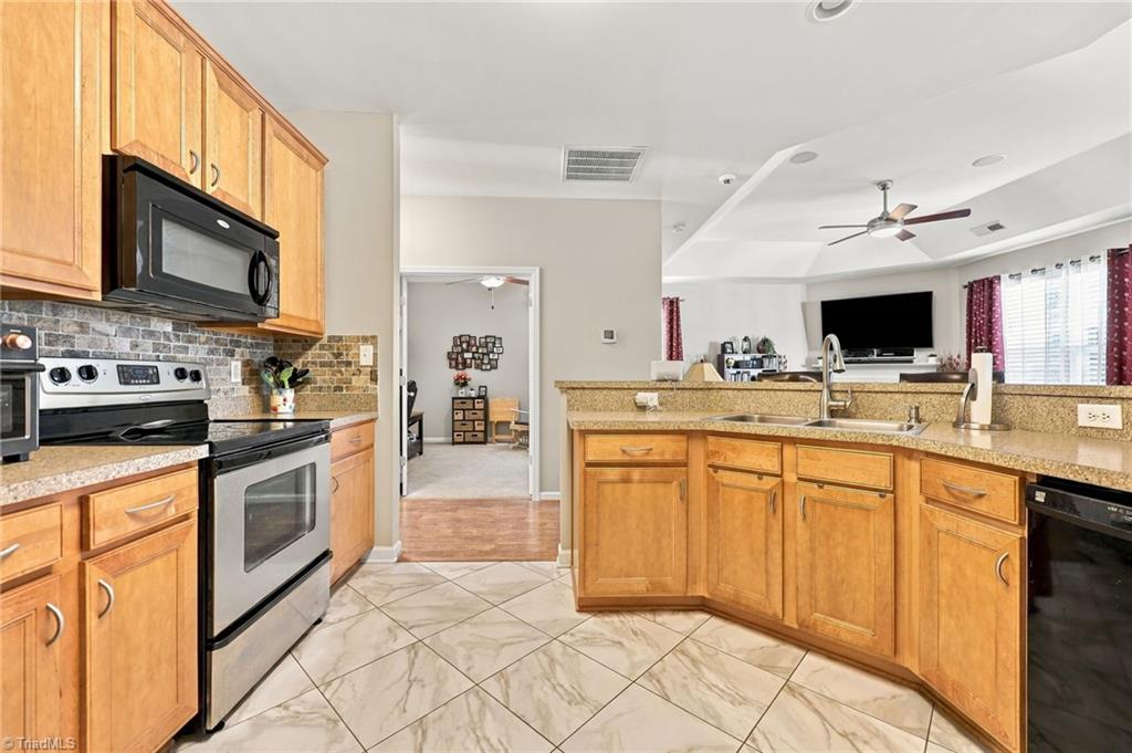 101 Maryland Drive Property Photo 7