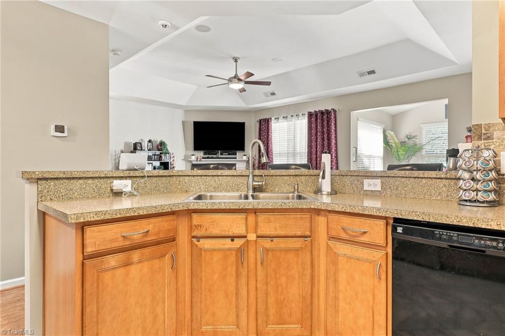 101 Maryland Drive Property Photo 10
