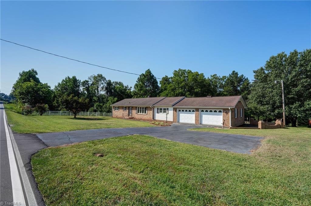 2036 Camp Springs Road Property Photo 1