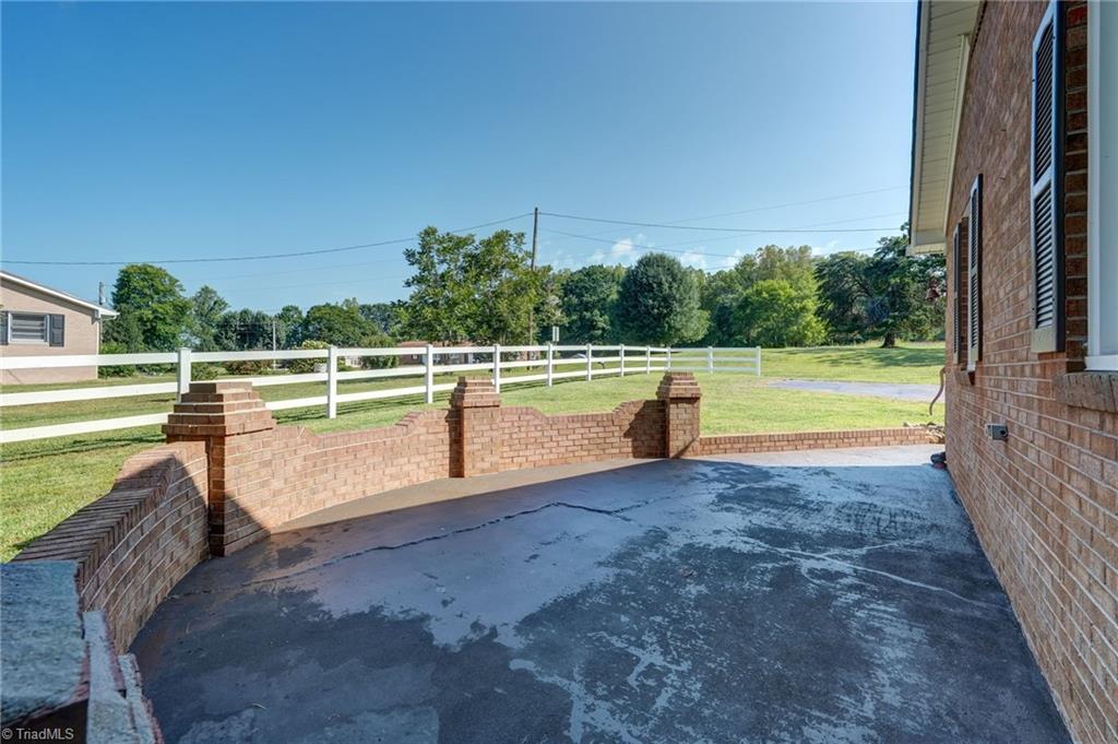2036 Camp Springs Road Property Photo 7