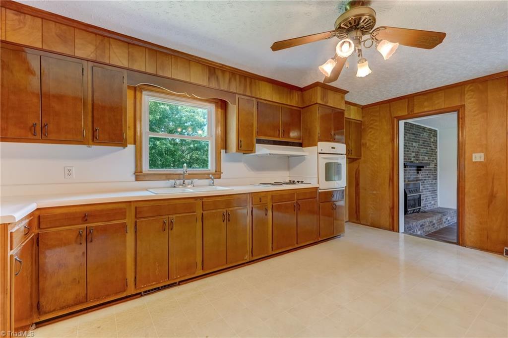 2036 Camp Springs Road Property Photo 17