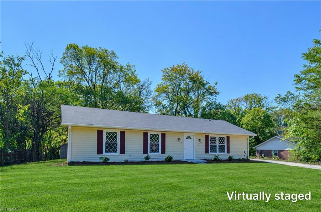1674 Village Place Property Photo 1