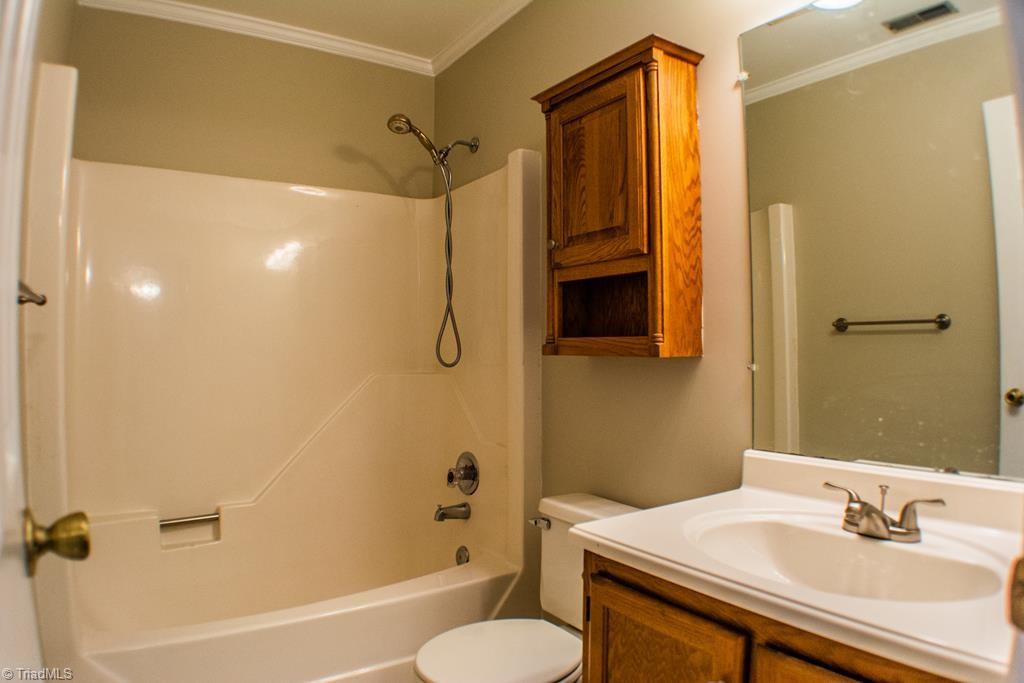 2800 Windy Crossing Property Photo 7