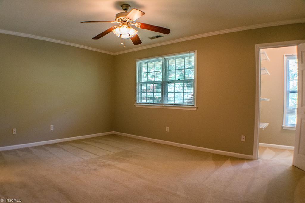 2800 Windy Crossing Property Photo 8