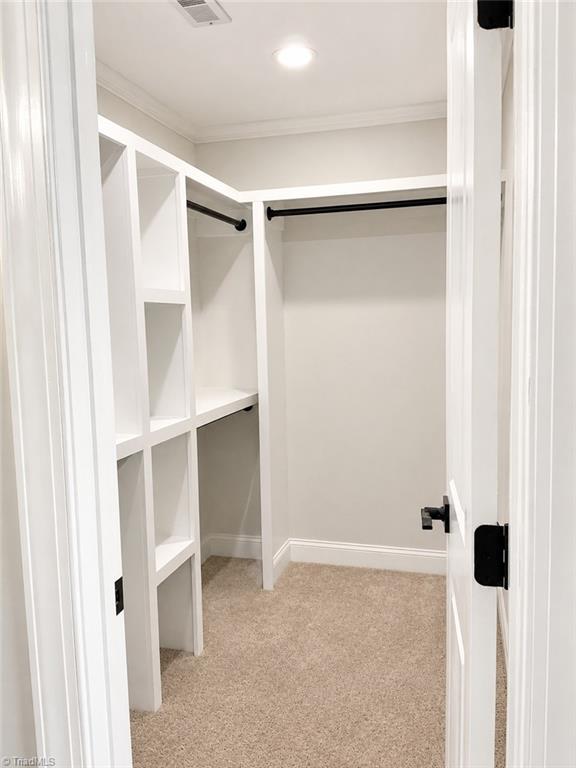 840 Woodrun Drive Property Photo 14