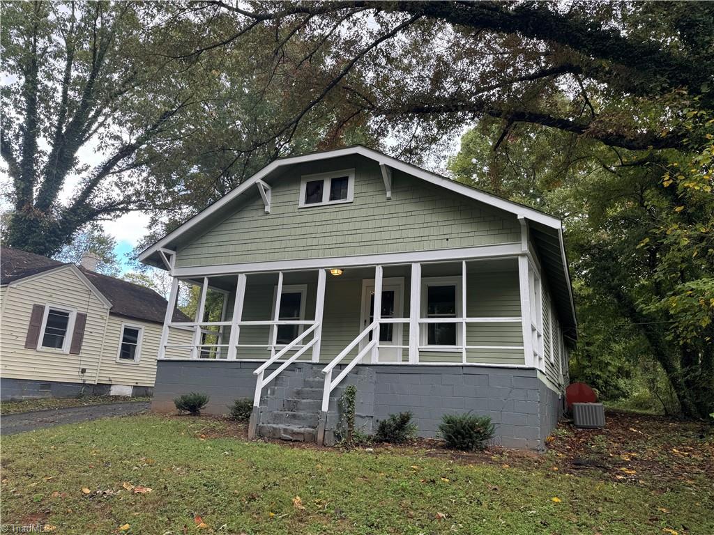 4136 Mineral Avenue Property Photo 1