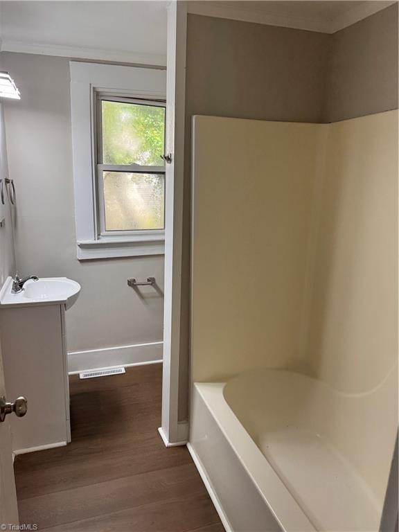 4136 Mineral Avenue Property Photo 12