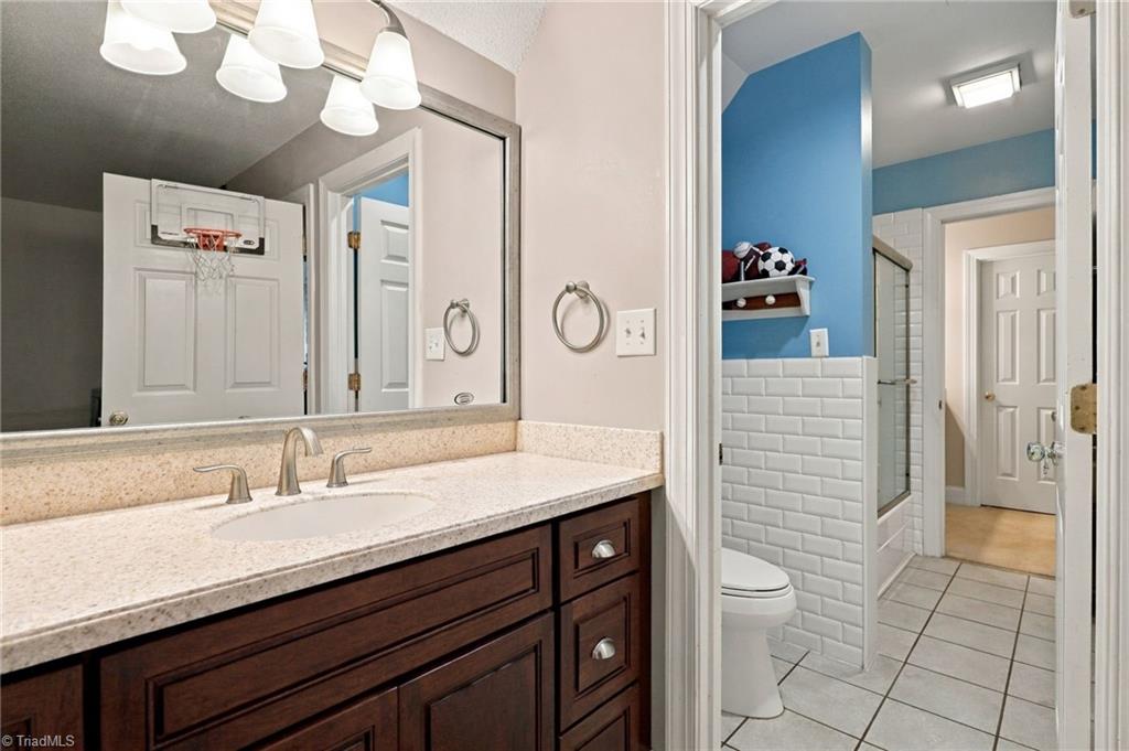 4402 Southeast School Road Property Photo 17