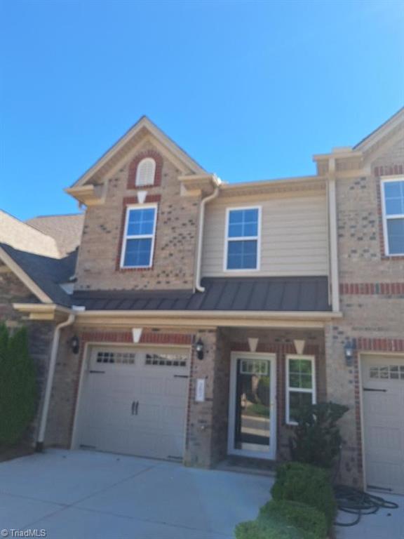 203 Zurich Court Property Photo 2