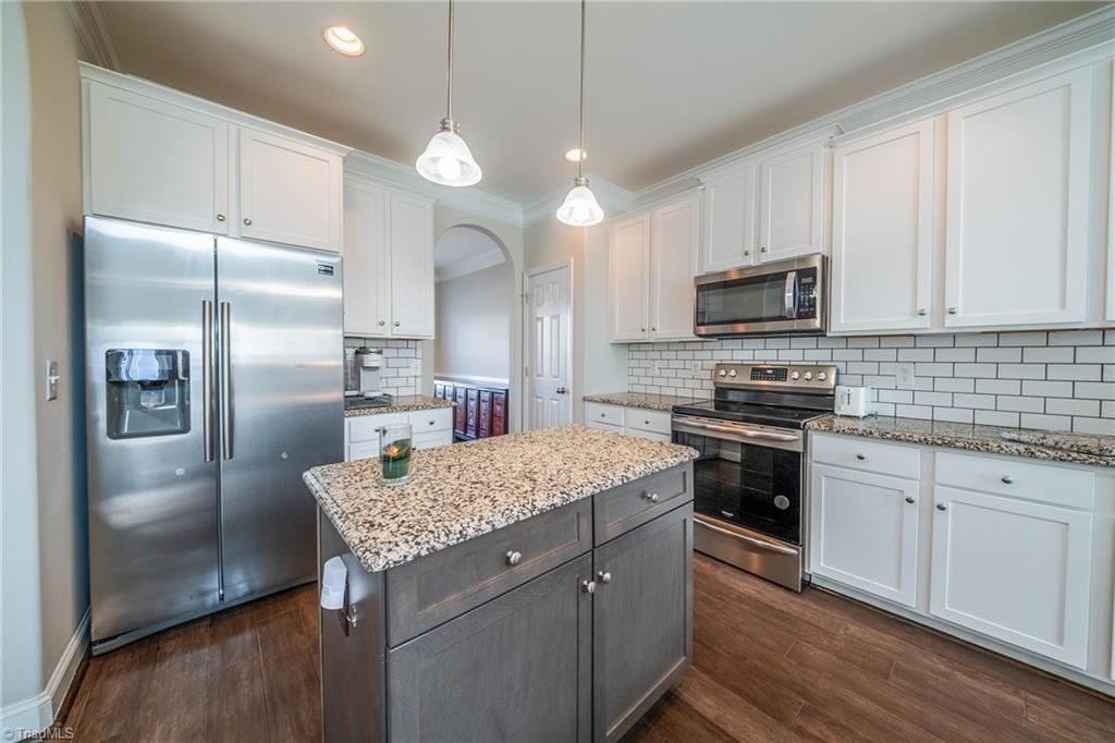 6708 Barton Creek Drive Property Photo 12