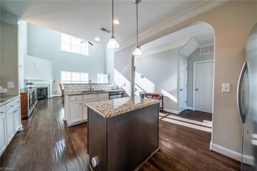 6708 Barton Creek Drive Property Photo 14