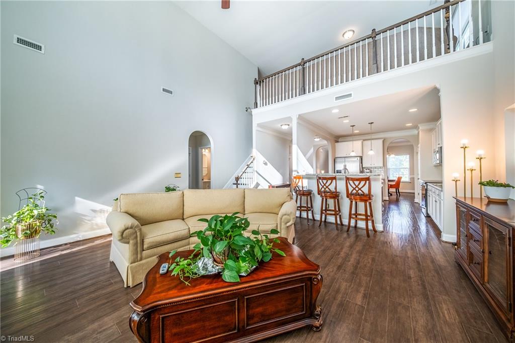 6708 Barton Creek Drive Property Photo 17