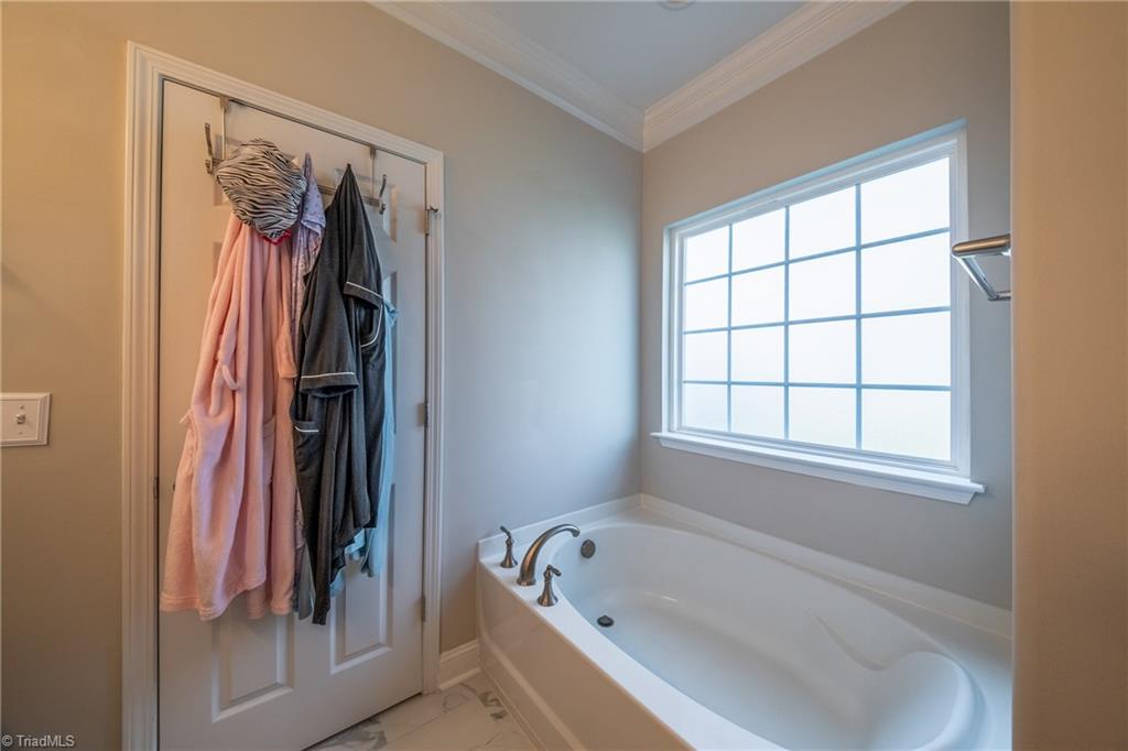 6708 Barton Creek Drive Property Photo 23