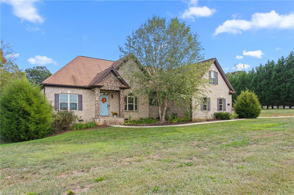 7505 Aspen Grove Drive Property Photo 1