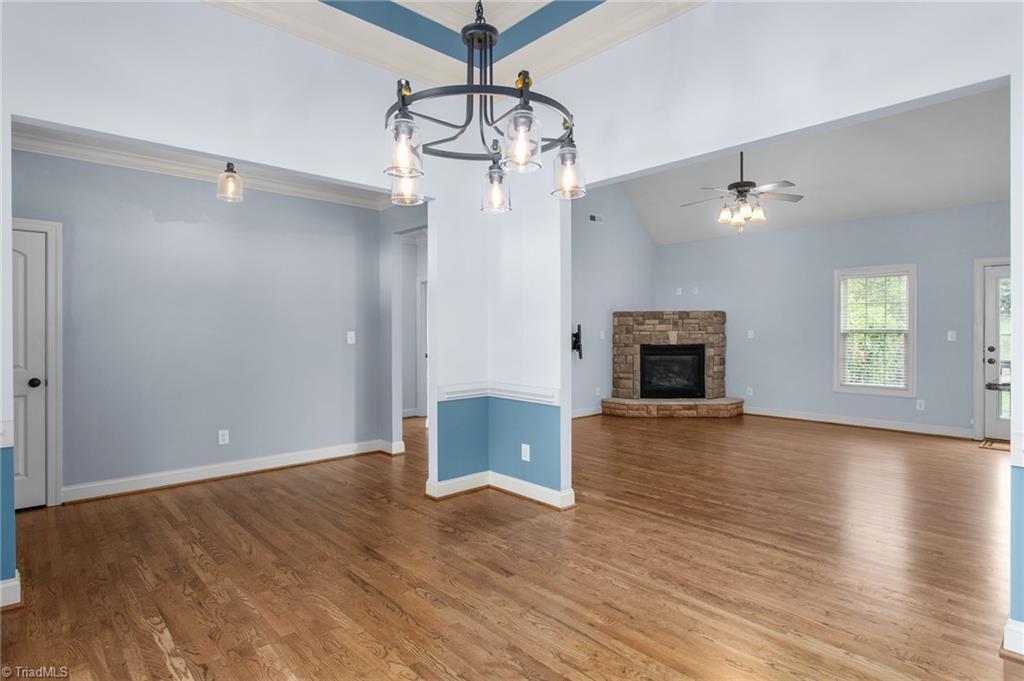7505 Aspen Grove Drive Property Photo 9