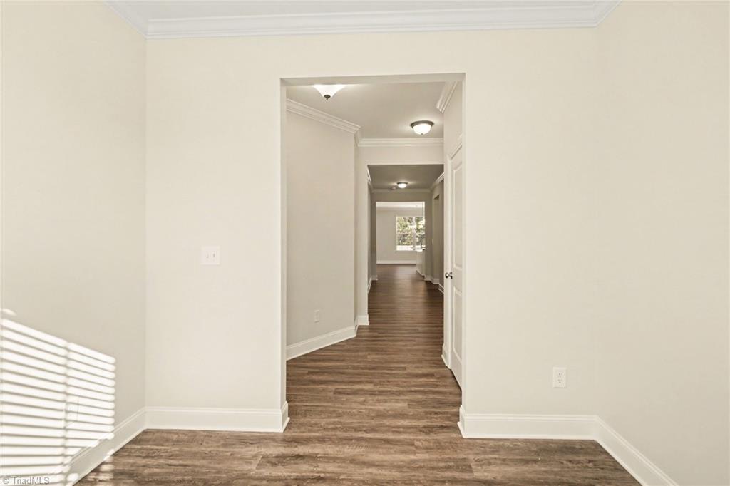 401 Mountain Grove Lane Property Photo 8