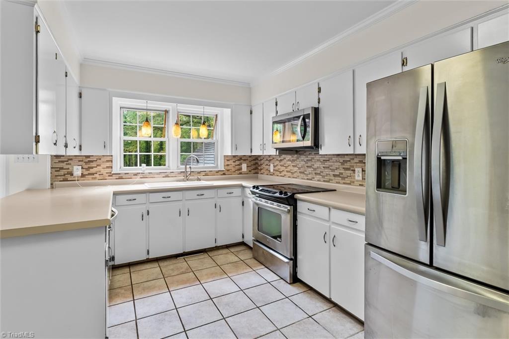 717 Greenhill Road Property Photo 16