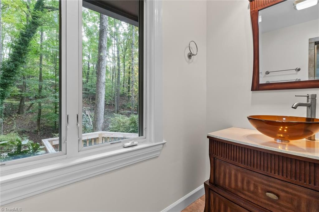 717 Greenhill Road Property Photo 20