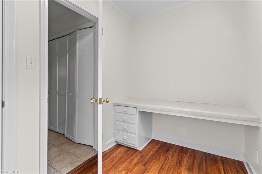 717 Greenhill Road Property Photo 35