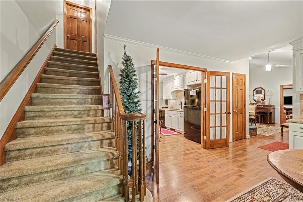 449 Drayton Park Drive Property Photo 6