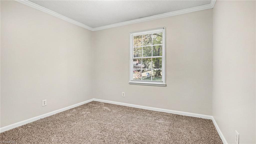 1035 Gales Avenue Property Photo 15