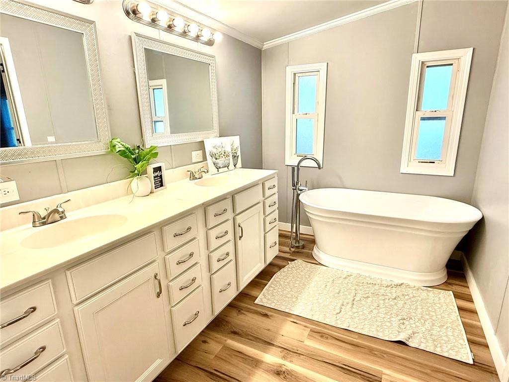 169 Casa Bella Drive Property Photo 14