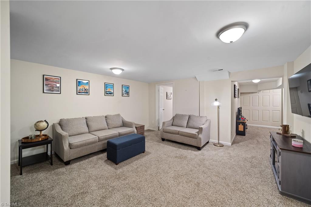 1115 Madison Avenue Property Photo 22