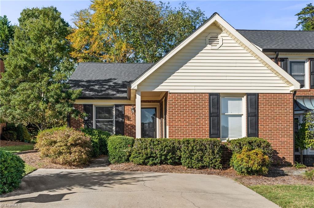1734 Ternberry Road Property Photo 1