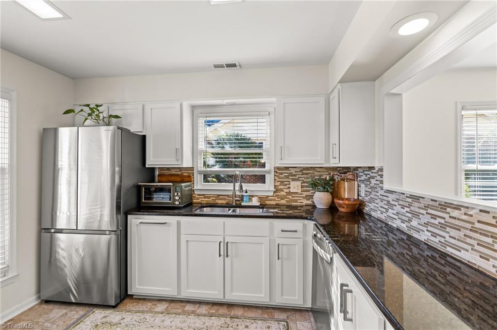 1734 Ternberry Road Property Photo 8
