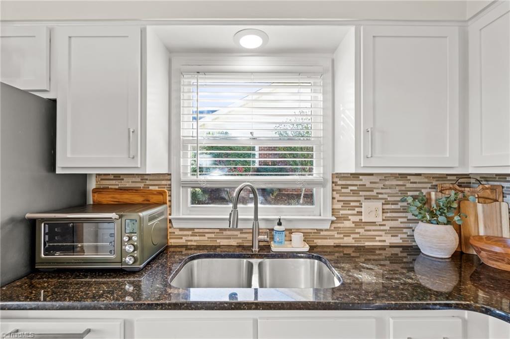 1734 Ternberry Road Property Photo 12