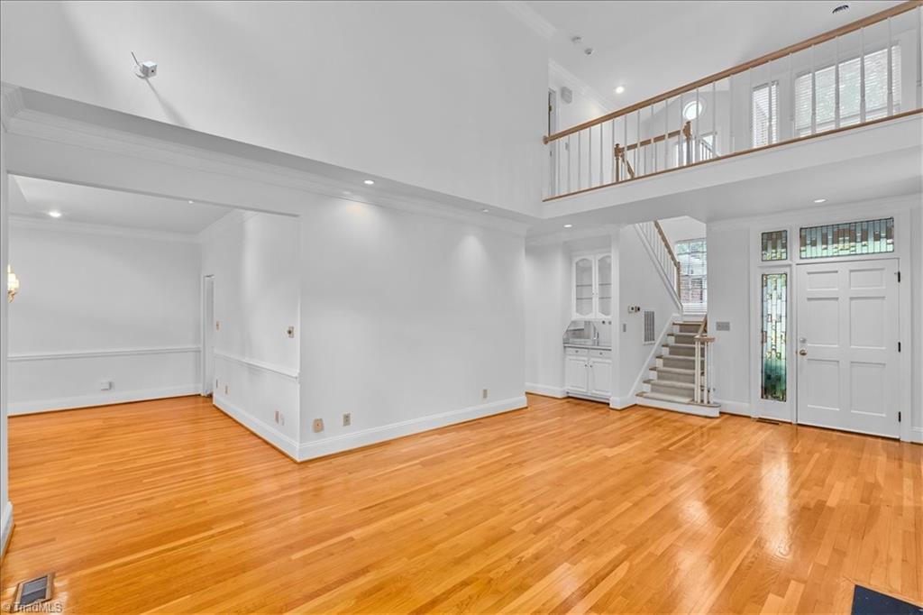 709 Bruton Place Property Photo 6